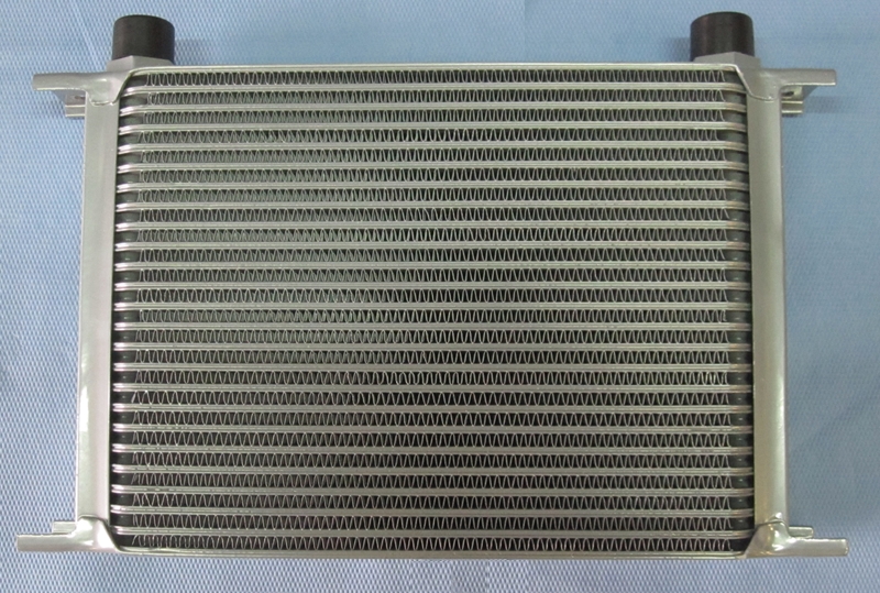 Beltenick Ölkühler 25Reihen 330mm lang Anschluss 5/8 BSP Aussengewinde