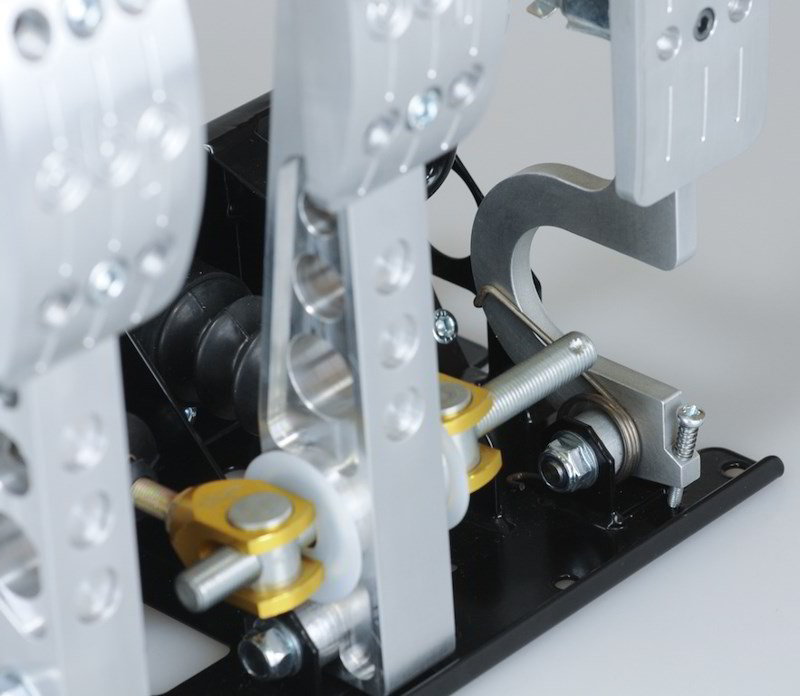 OBP Pedal Box Pro Race stehend Bulkhead Fit  mit Wagebalken & Zylindern
