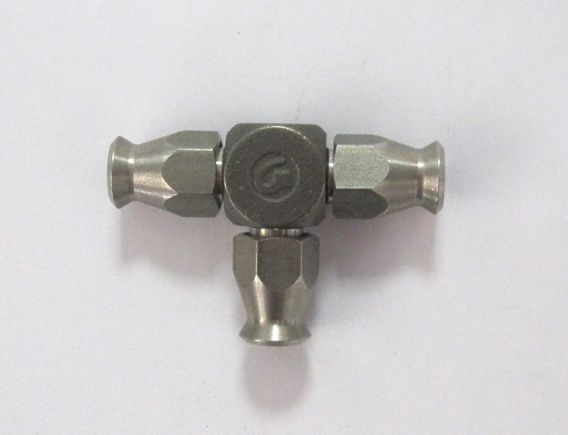 Dreifachverteiler Dash 03  3x Schlauchanschluss Edelstahl