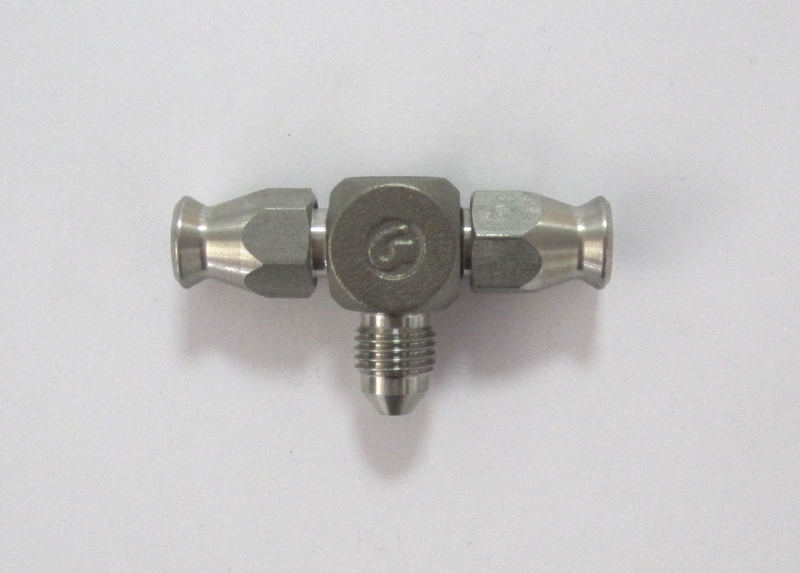 Dreifachverteiler 2xD3, 1x 3/8x24  2 Schlauch-Anschlüsse Edelstahl