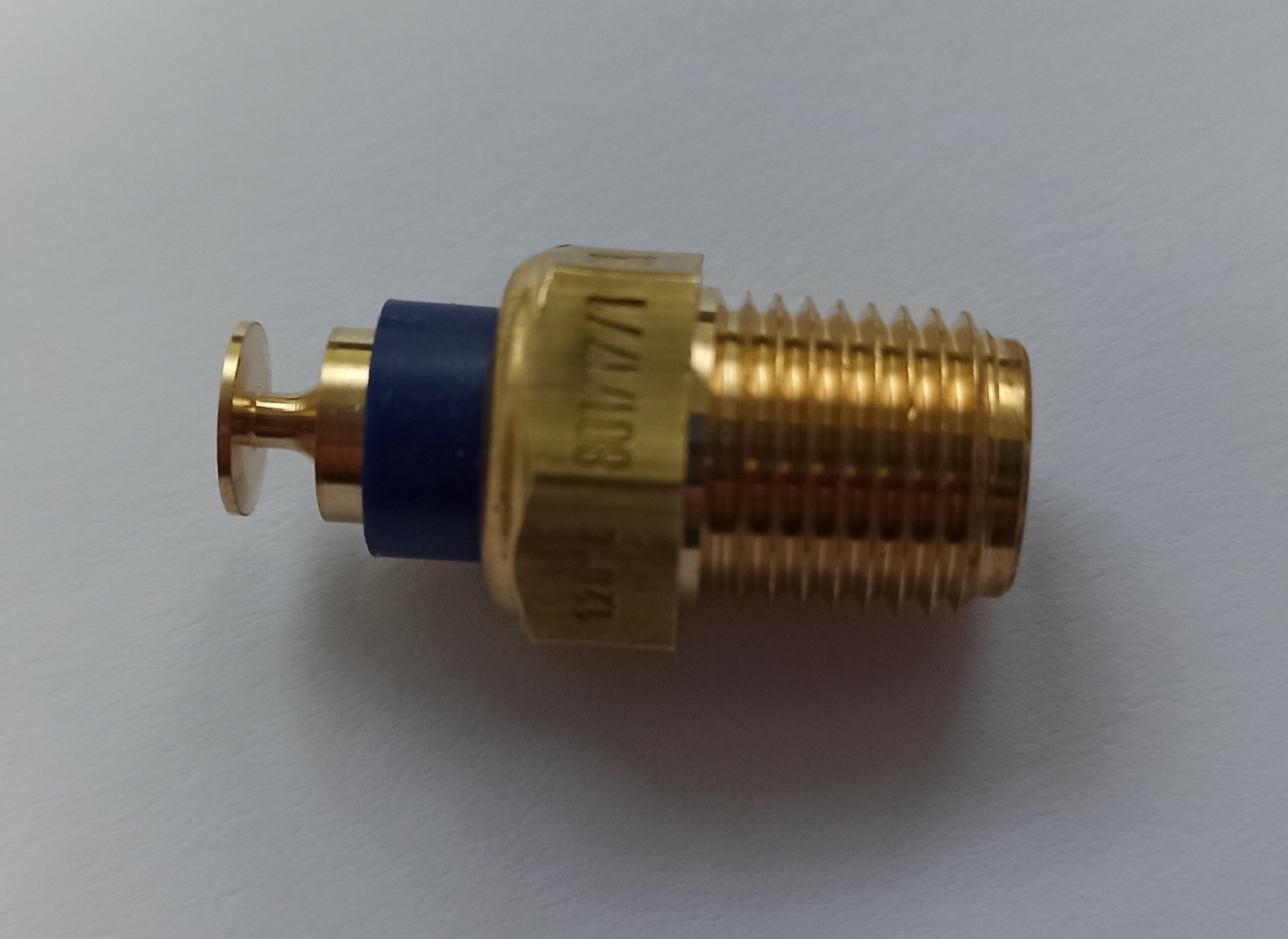 VDO Temperaturgeber für Wassertemperatur  40°C-120°C Gewinde M10x1 kurz
