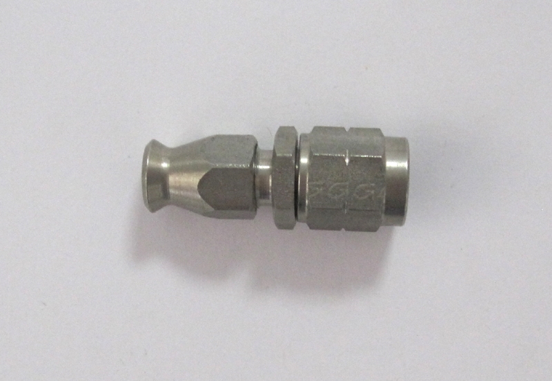 Anschluß Innengew. M10x1,25 konvex  Dash 03 Edelstahl
