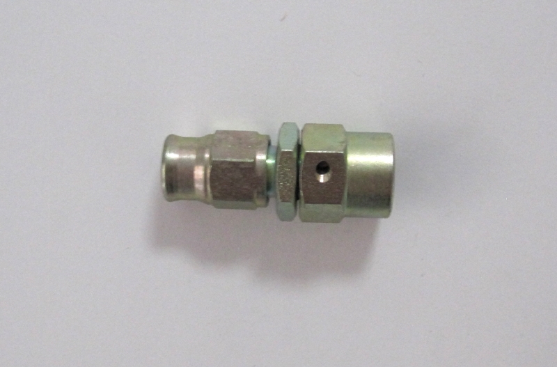 Anschluß Innengew.1/8x28 konvex verz.  Dash 03 mit Drehausgleich