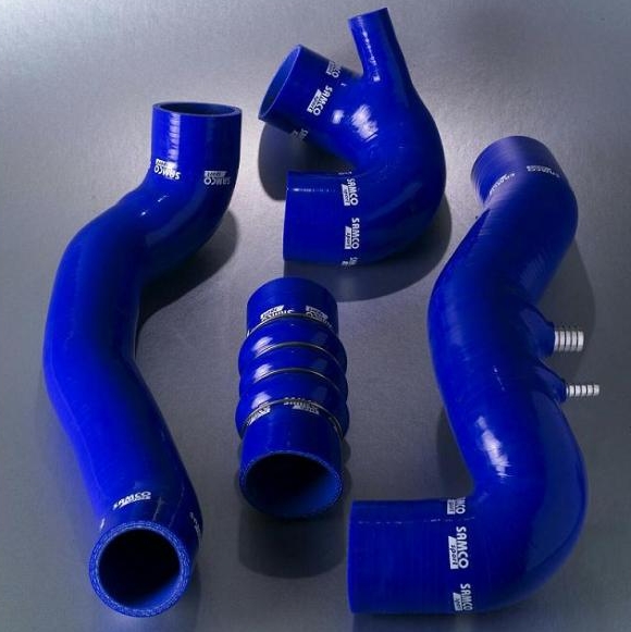 Samco Renault 21 Turbo Late Phase 2/3   4-teiliges Ladeluftsystem rot