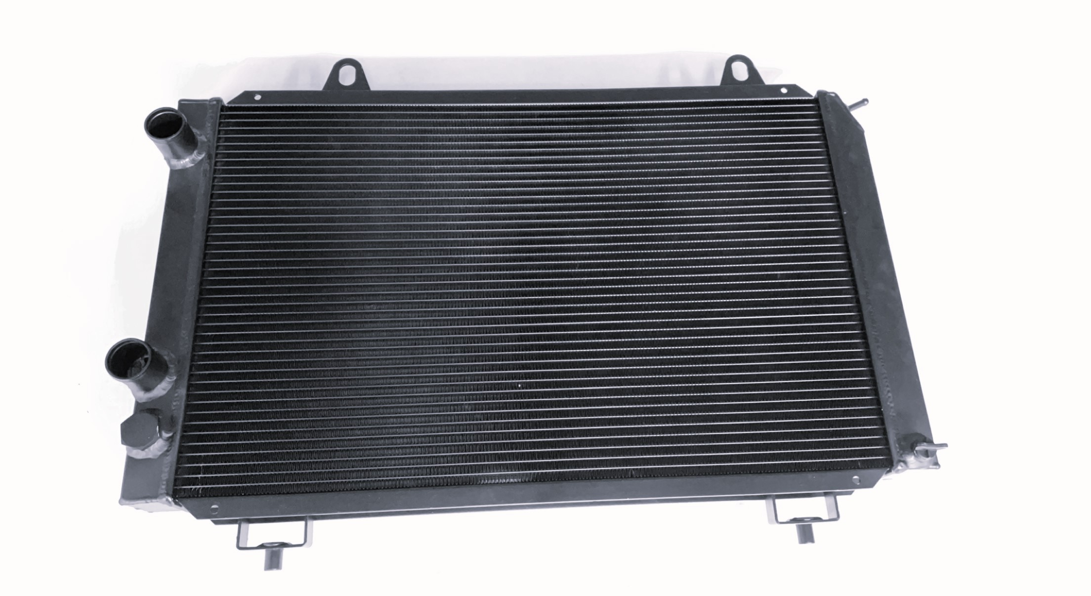 Dual Pass Vollaluminium Wasserkühler 52mm Netz links 740mm x 540 x 90mm Anschlüsse links
